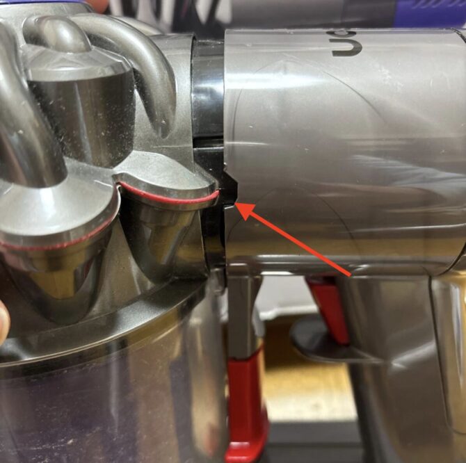 ダストカップが外れてる